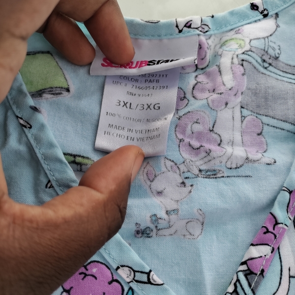 Dog lover Scrub Top - Picture 3 of 5